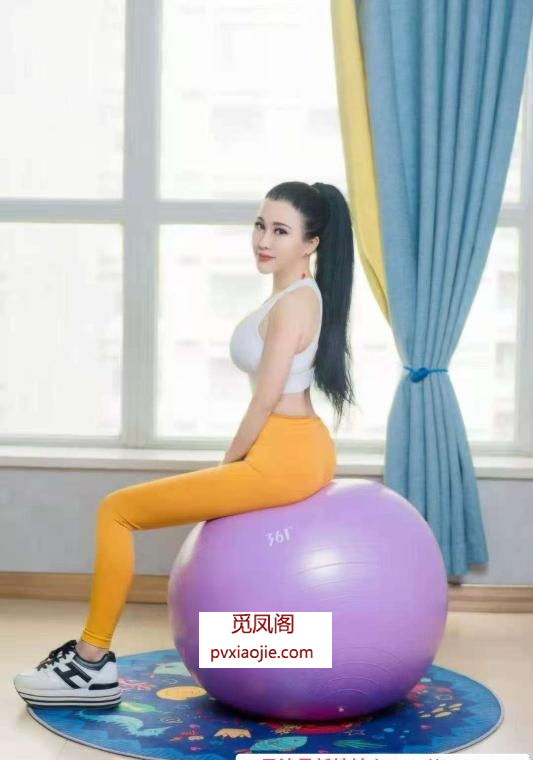 大奶风骚御姐