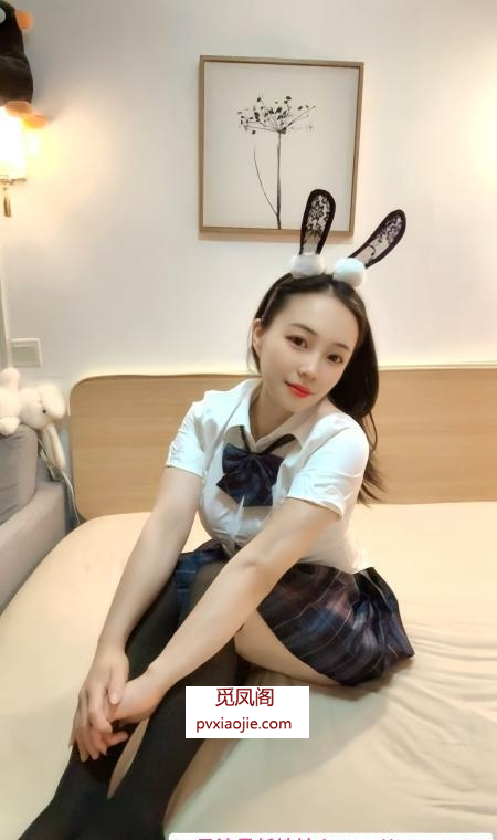 蜜桃翘臀李KK