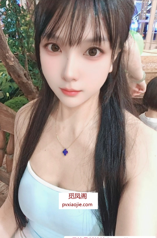 三点粉青青