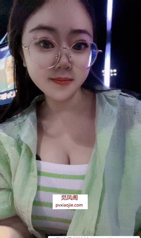 光谷巨乳琦琦