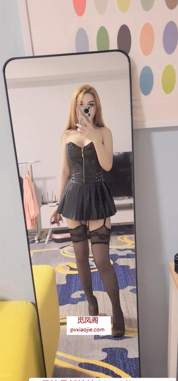 反食长腿御姐