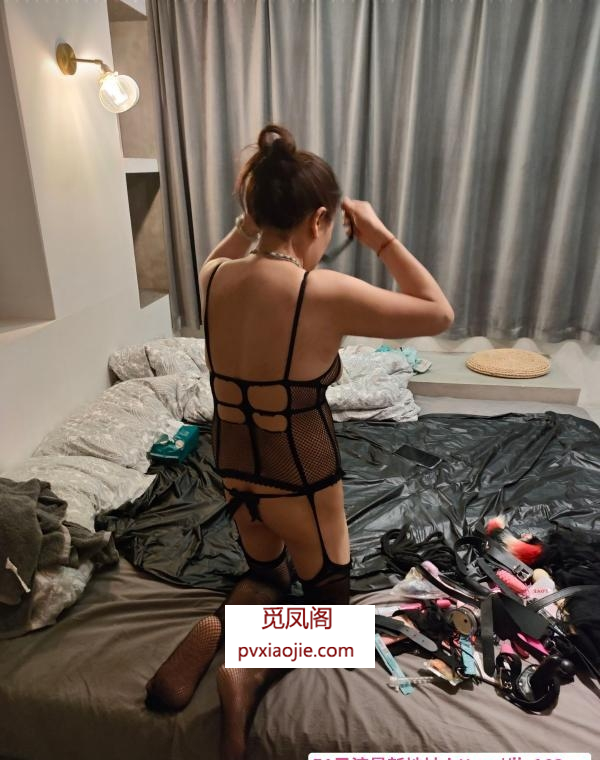 大胸泻火少妇