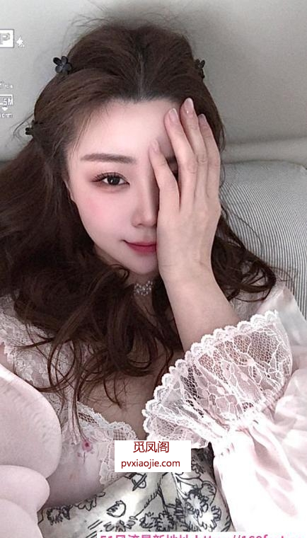 翘臀性感妹子
