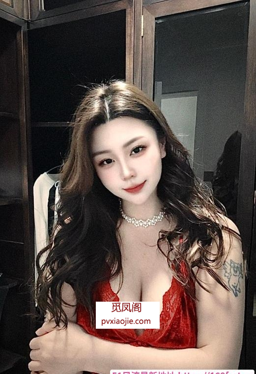 翘臀性感妹子