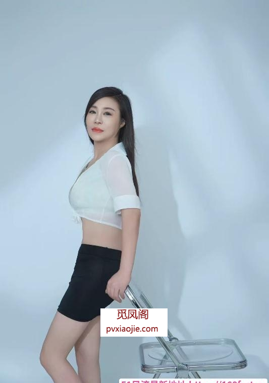 风韵制服熟女