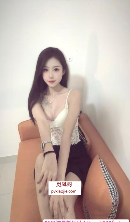 大胸诱惑俏佳人