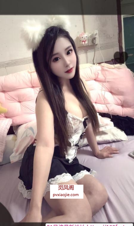 番禺黑丝女友小萝莉
