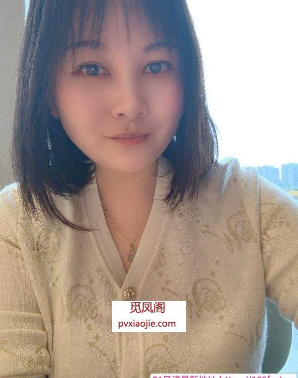 个人大奶骚姐姐