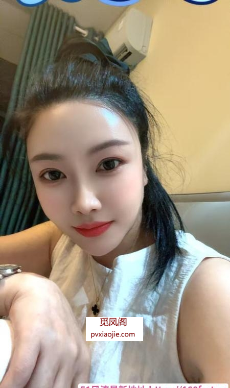 黑丝邻家小姐姐