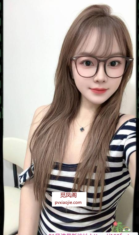 天河大胸翘臀颜值妹子