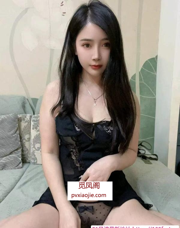 性感大胸翘臀骚妹