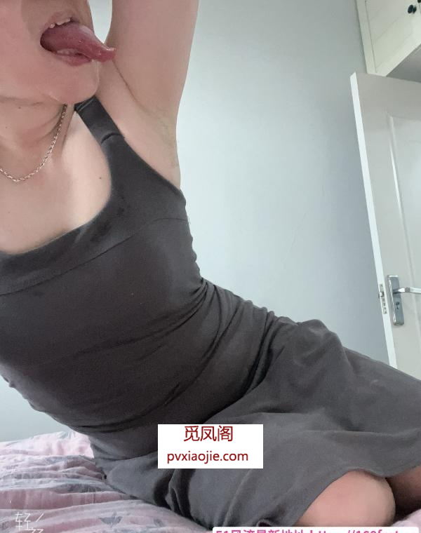制服诱惑的少妇