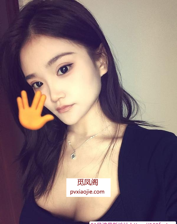 肥臀大奶美女